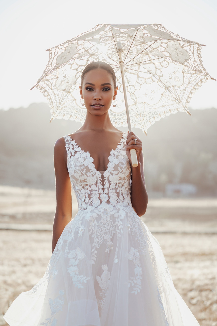 Robin's clearance bridal boutique